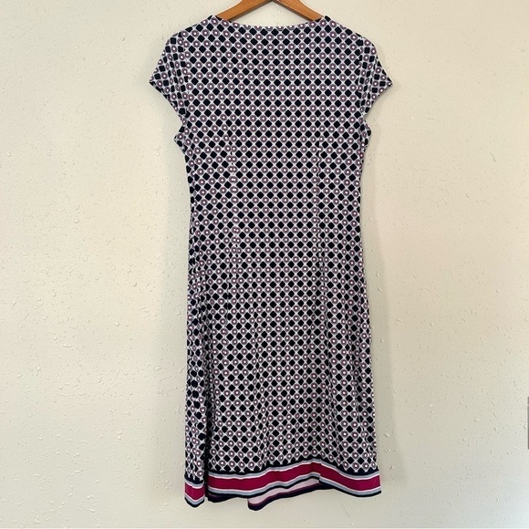 🦋Talbots Blue Purple Geometric Short Sleeve Mini Dress Medium Comfy Stretch - Picture 4 of 6